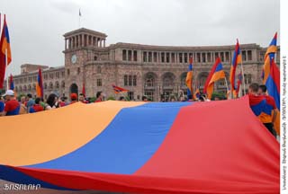 Լրացումներ՝ Հայաստանի դրոշի և զինանշանի մասին օրենքներում