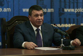 Վլադիմիր Գասպարյանը ներկայացրեց ոստիկանության պետի նոր տեղակալներին (լուսանկարներ)