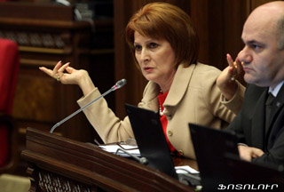 Հեղինե Բիշարյանը՝ ոչ իշխանական ուժերին. Անցել է վեց տարի, բա ո՞ւր էիք