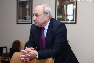 Վազգեն Մանուկյանը ներկայացրել է Սմբատ Լպուտյանին և Էդիկ Մինասյանին