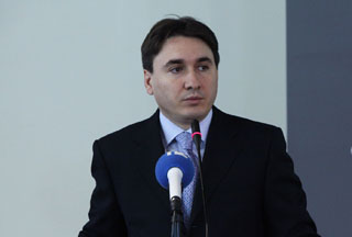 Փոխվարչապետը ներկայացրեց Արարատի նորանշանակ մարզպետին