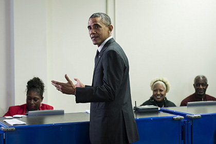 Խանդոտ երիտասարդն Օբամային խնդրել է հեռու մնալ իր ընկերուհուց (տեսանյութեր)