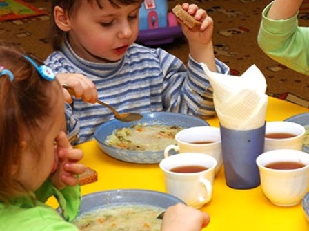 Եղվարդի մանկապարտեզի սաների թունավորման գործով մեղադրվող բուժքույրը դատապարվել է տուգանքի