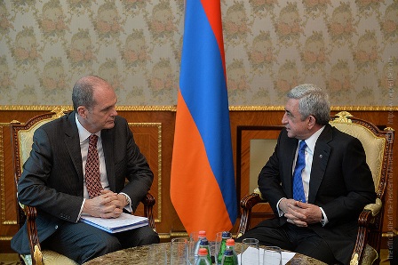 Սերժ Սարգսյանն  ընդունել է ԱՄՀ հայաստանյան առաքելության ղեկավար Մարկ Հորթոնին