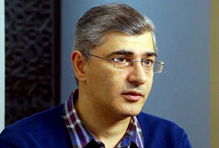 &laquo;Փաստարկը, որով քննադատվում է ԿԲ-ն, զավեշտալի է, որովհետև ԿԲ-ն քննադատվում է նրա համար, ինչ ինքը կատարել է &laquo;ԿԲ-ի մասին&raquo; օրենքով&raquo;