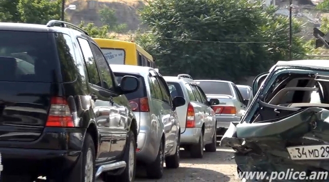 Երևանի որոշ փողոցներում ժամանակավորապես կդադարեցվի երթևեկությունը