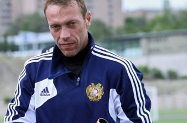 ՀՖՖ-ն Ռոման Բերեզովսկուն ավտոմեքենա նվիրեց