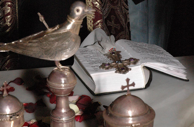 Կարելի՞ է երեխային կնքել, եթե հայրը կնքված չէ