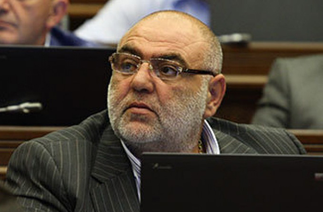 «Իլյամն ասում էր` 24 ժամվա մեջ սաղ կվերցնեմ. սև գծեր քաշեց թուրքերի երեսներին, գիտեր սաղ ռեմբո են, էն էլ շան ծեծ կերան». Սեյրան Սարոյան. armlur.am