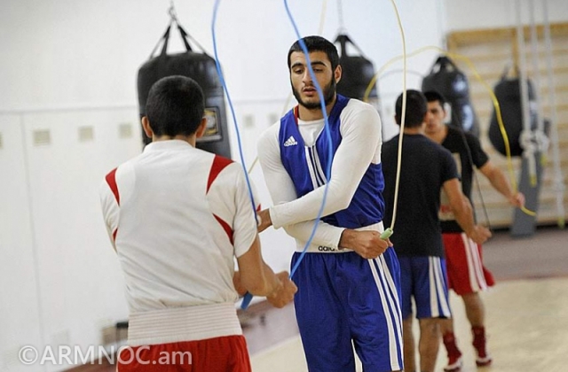 Բռնցքամարտիկ Գուրգեն Հովհաննիսյանը Պավլյուկովի մրցաշարի կիսաեզրափակչում է