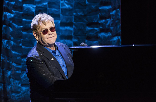 Էլթոն Ջոնը մեղադրվում է սեքսուալ ոտնձգություններ կատարելու մեջ