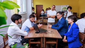 Ucom и FAST объединяют искусственный интеллект и зелёные инновации