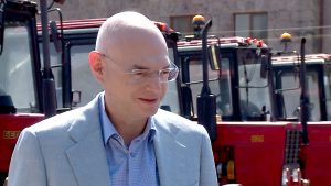 Микаел Варданян предоставил Тавушу сельскохозяйственную технику и грузовые автомобили на 128 млн драмов